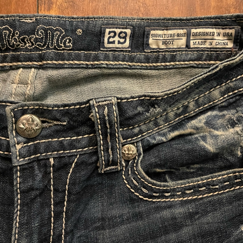 Miss Me Boot cut size 29